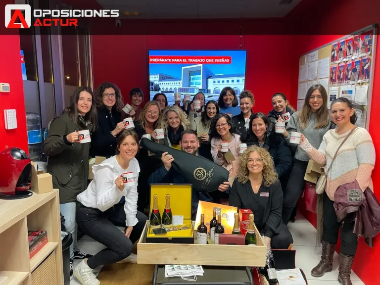 profesores de oposiciones actur 768x576 1 profesores de oposiciones actur 768x576 1
